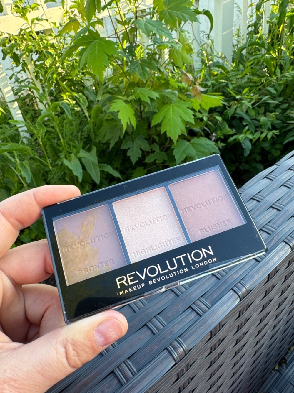 Revolution Bronzer, Highlight & Blush Compact Light Medium